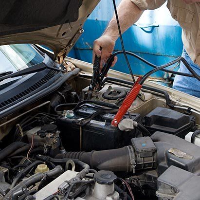 Estamos especializados en la revisión y reparación de cualquier problema que surja relacionado con la electricidad de su automóvil
